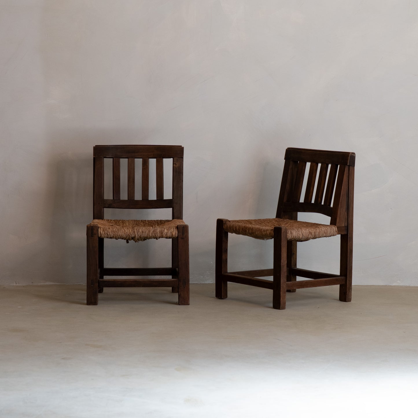 BANCO Y DOS SILLAS BRUTALISTAS WORPSWEDE 60s