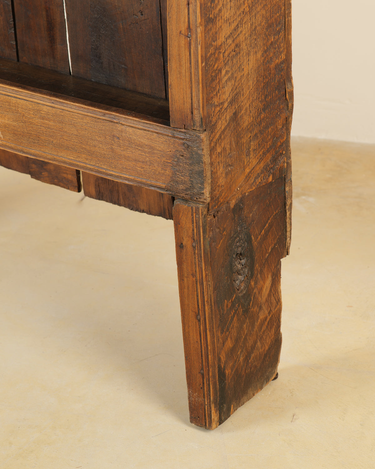 ESTANTERÍA VERNÁCULA EN MADERA, SIGLO XIX