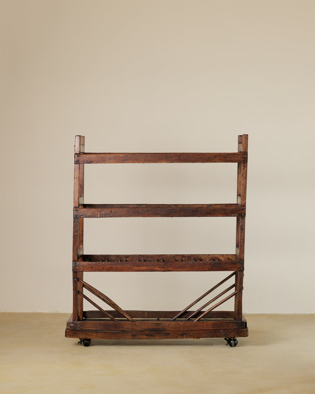ANTIGUA ESTANTERÍA FÁBRICA DE CALZADO CAN MELIS INCA Circa 1926