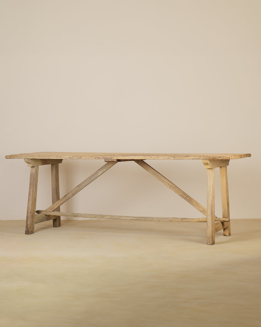 MESA CABALLETE DE PINO ITALIANO FINALES S. XIX ·