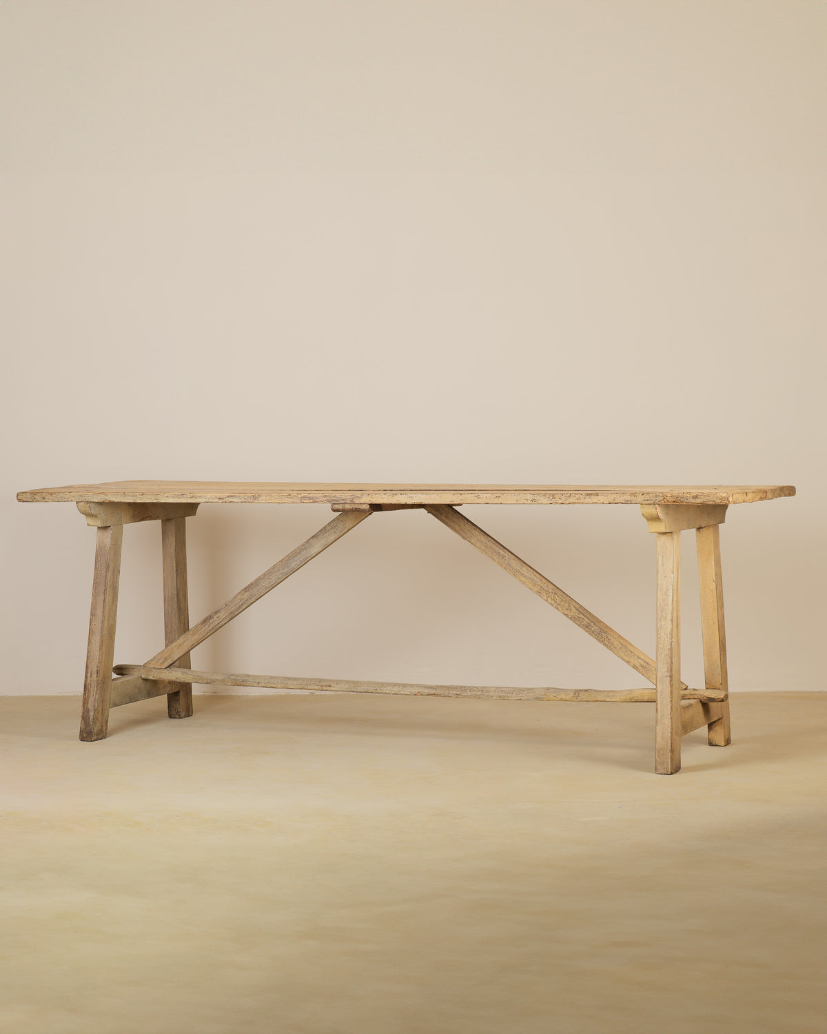 MESA CABALLETE DE PINO ITALIANO FINALES S. XIX ·