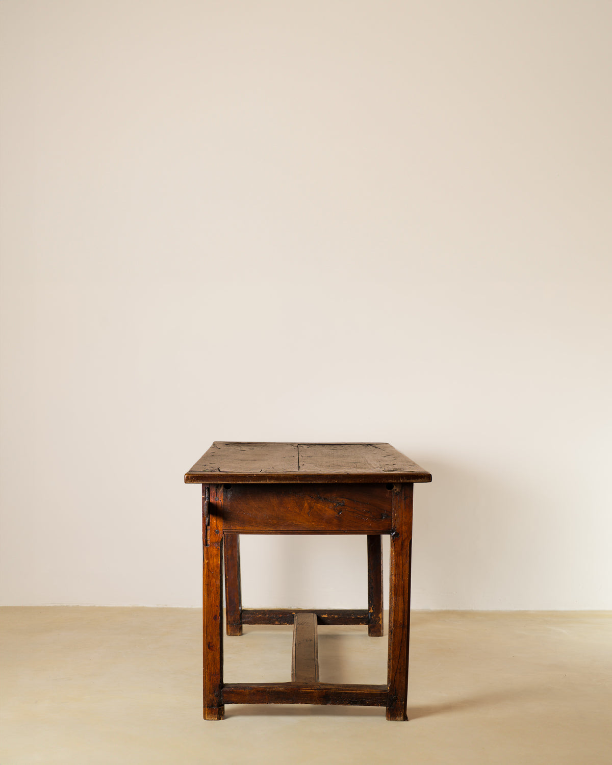 MESA DE COMEDOR PROVINCIAL ITALIANA DE ROBLE SXVIII