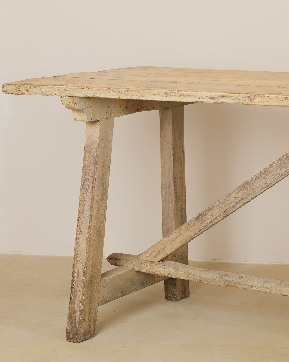 MESA CABALLETE DE PINO ITALIANO FINALES S. XIX ·