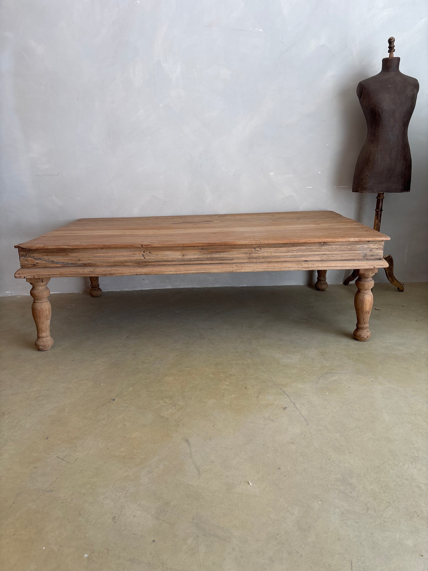 MESA VINTAGE DE CENTRO