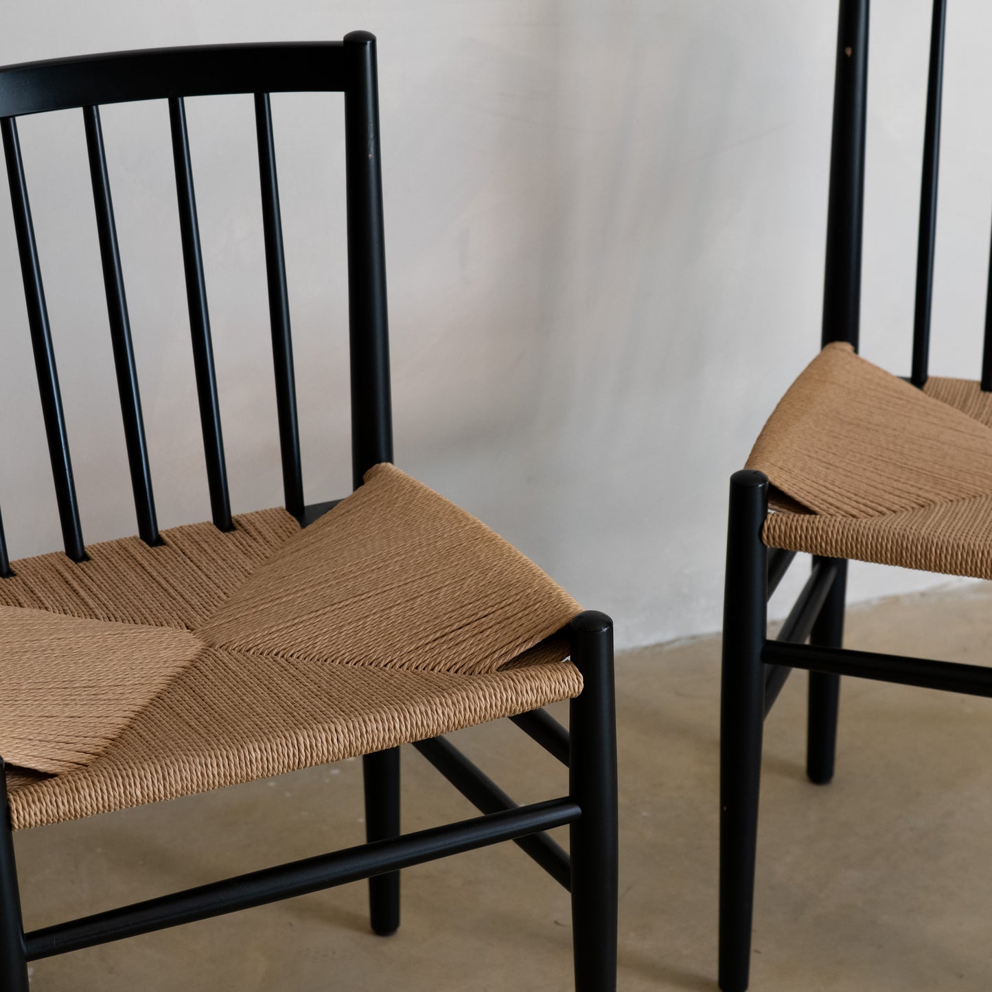 CONJUNTO 6 SILLAS MODELO J80 DE FDB