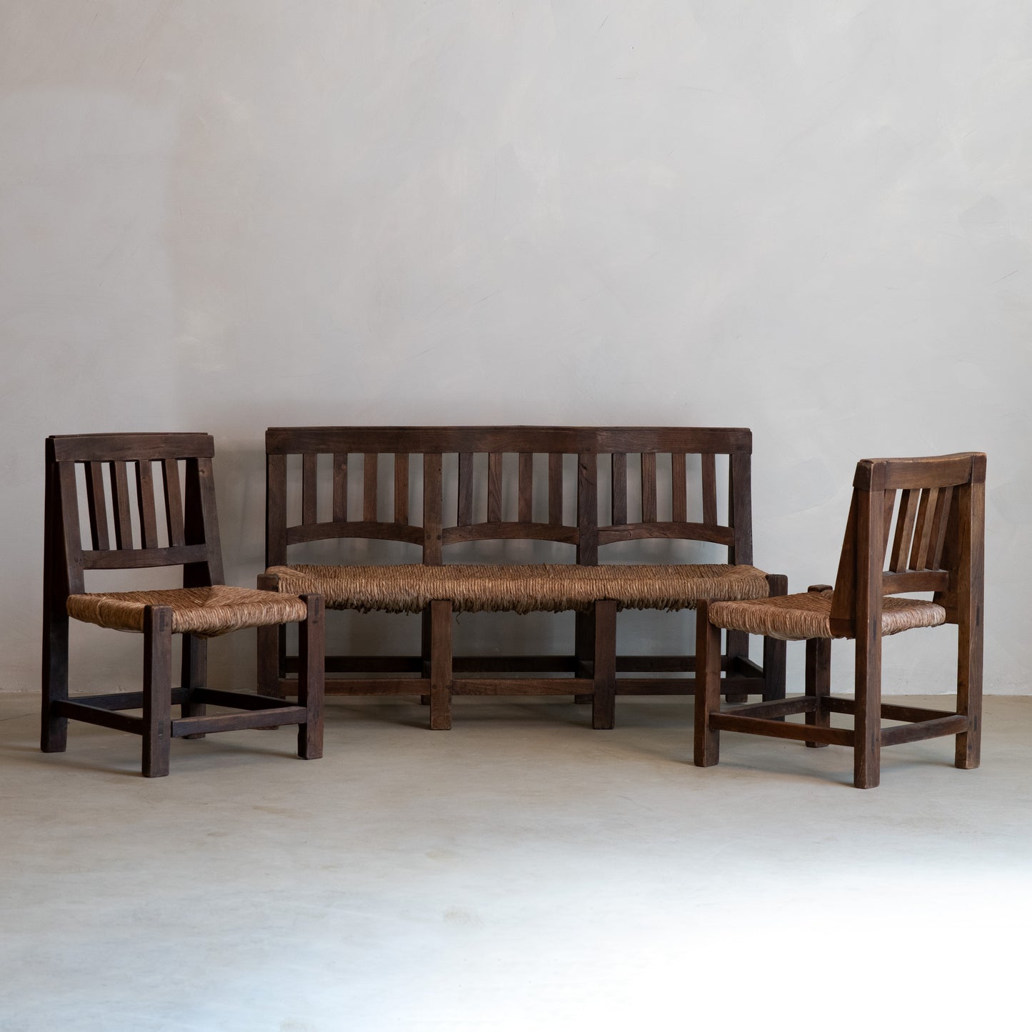 BANCO Y DOS SILLAS BRUTALISTAS WORPSWEDE 60s