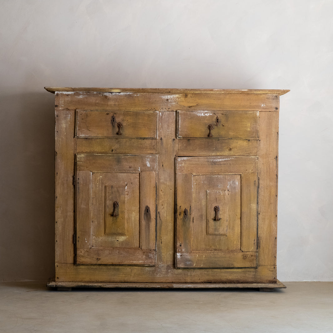 LARGE 18TH CENTURY TUSCAN SIDEBOARD