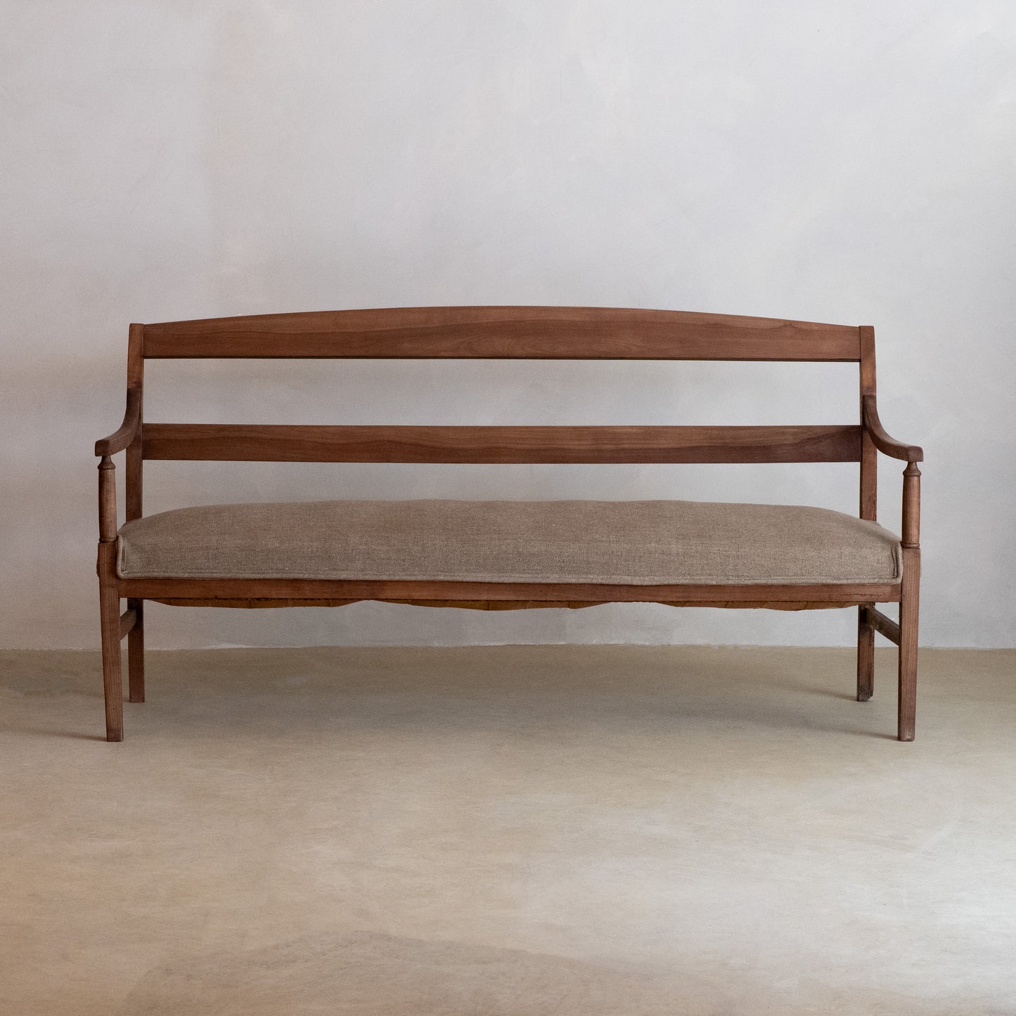 PROVENÇAL WALNUT CANAPÉ, 19TH CENTURY