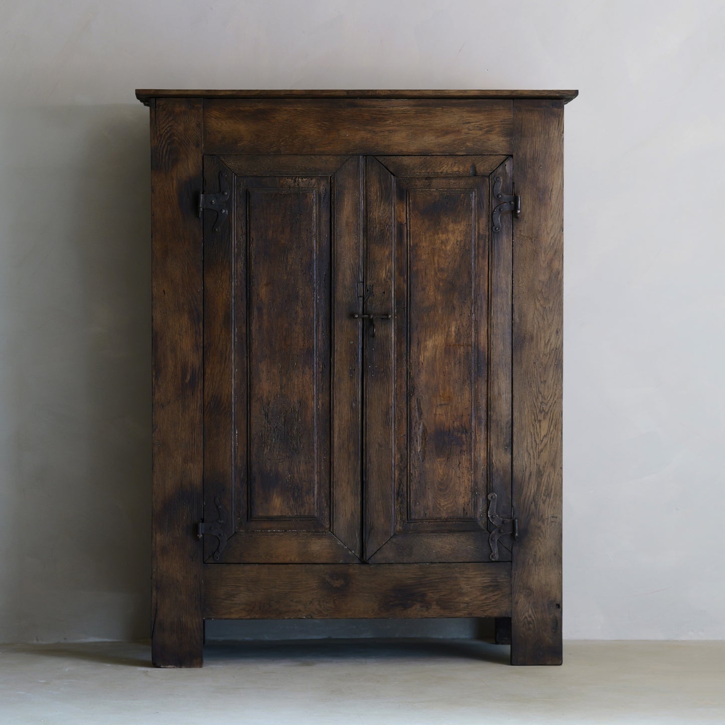 ARMARIO CASERÍO NAVARRO S. XVIII