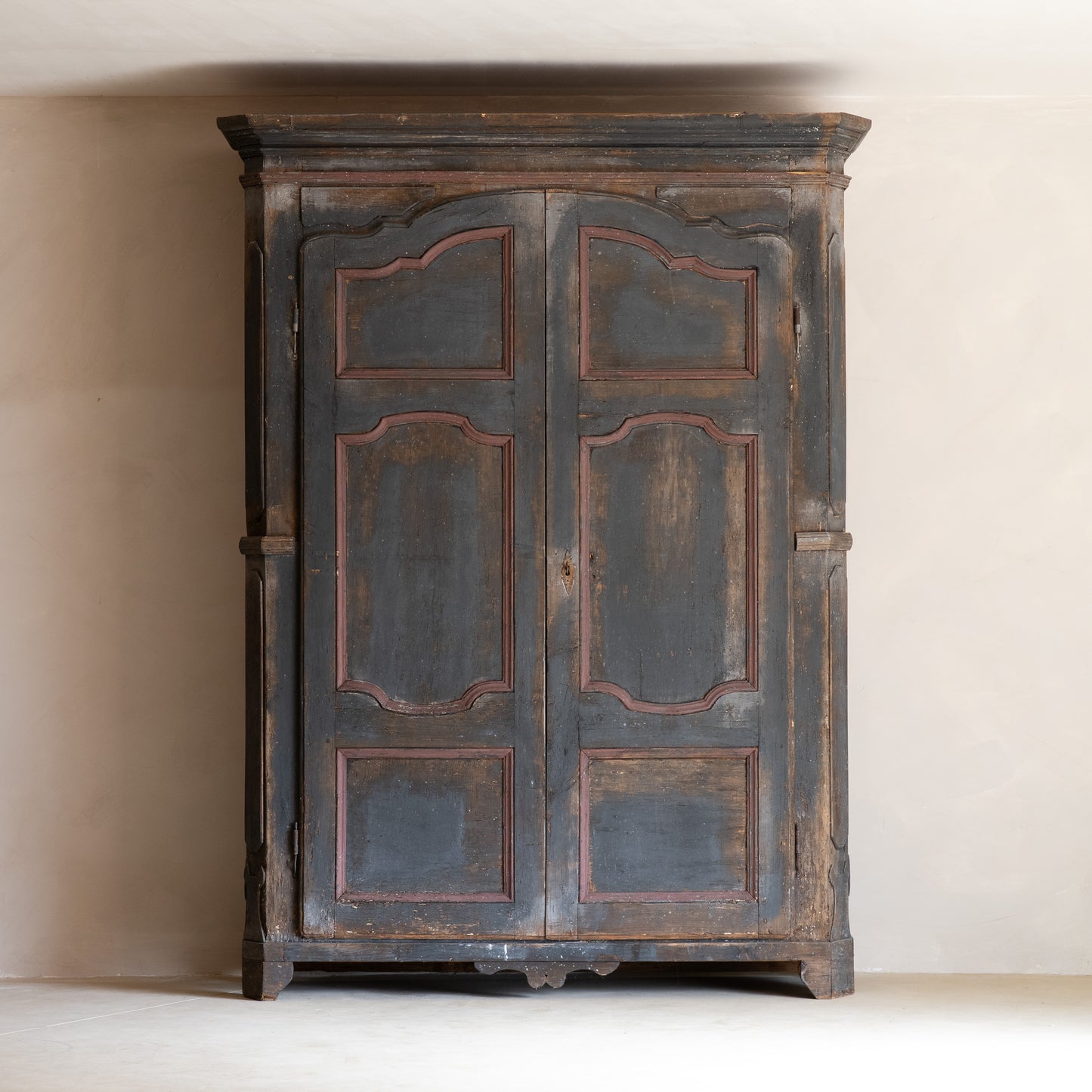 ARMARIO TOSCANO DE PALACIO S. XVIII