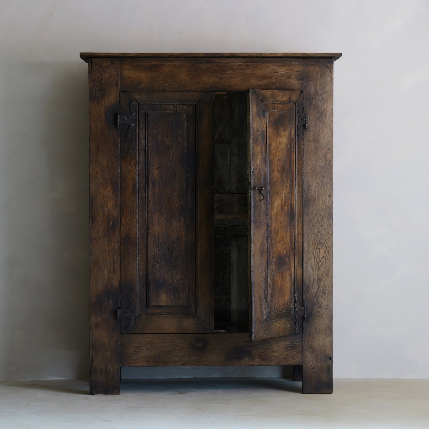 ARMARIO CASERÍO NAVARRO S. XVIII