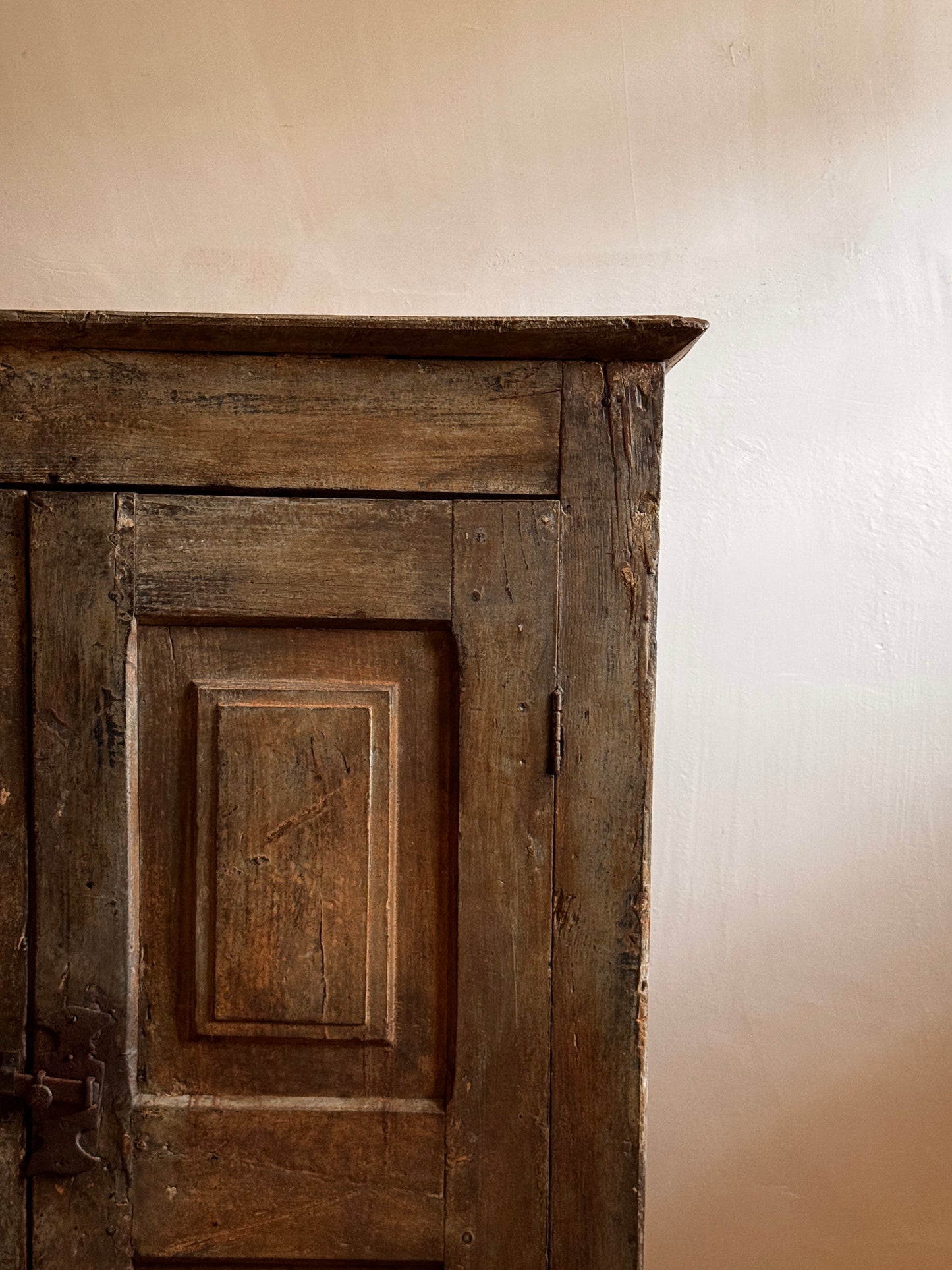 ARMARIO CAMPESINO XIX