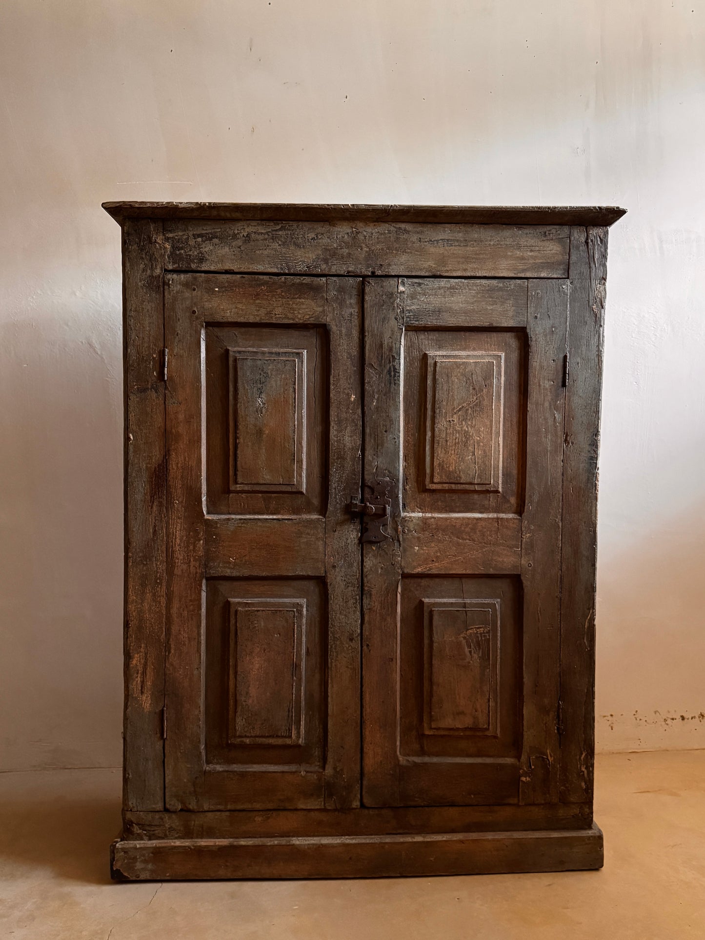 ARMARIO CAMPESINO XIX