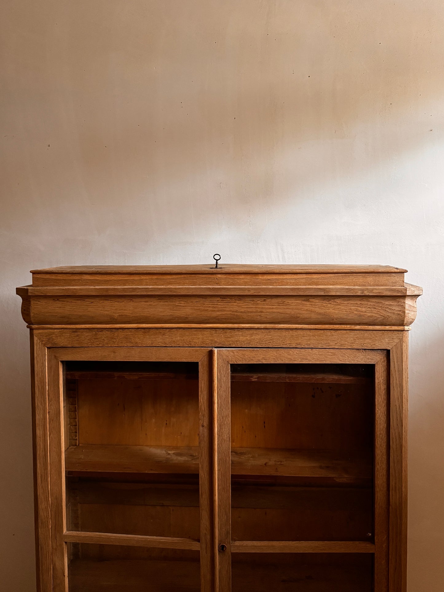 ANTIGUA ALACENA PROVENZAL DE ROBLE