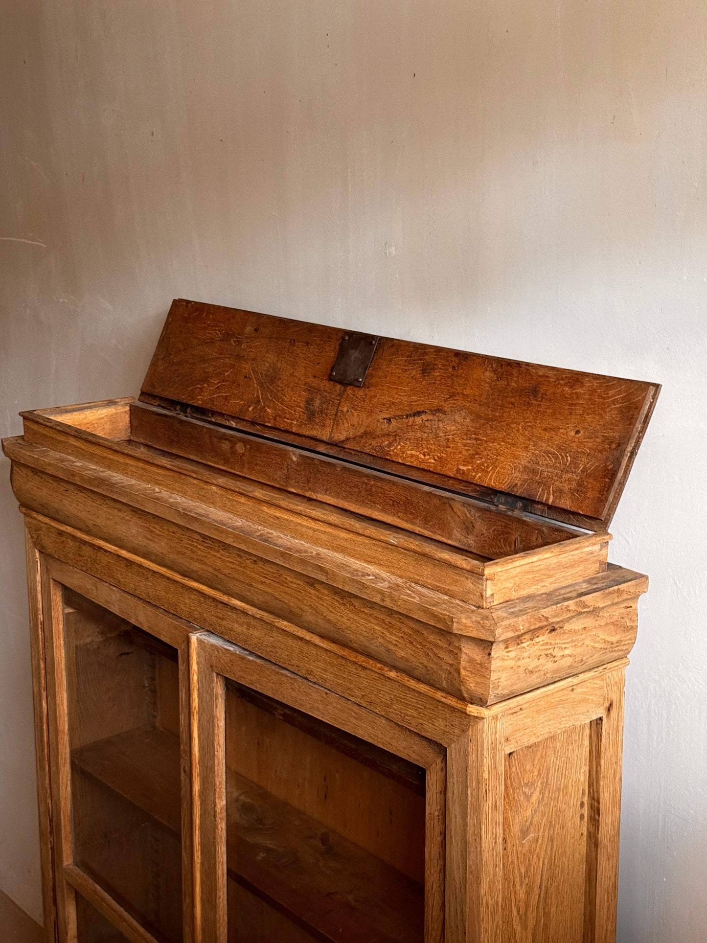 ANTIGUA ALACENA PROVENZAL DE ROBLE