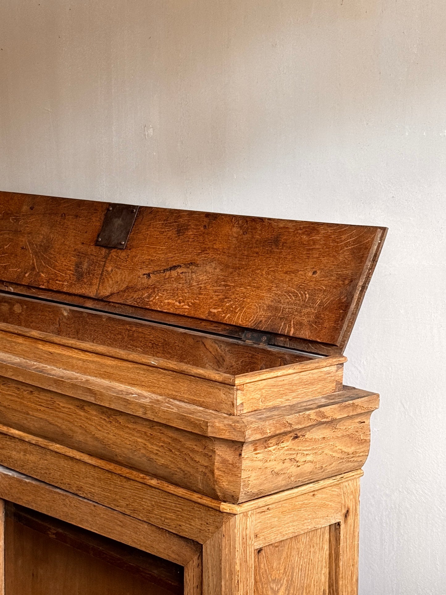 ANTIGUA ALACENA PROVENZAL DE ROBLE