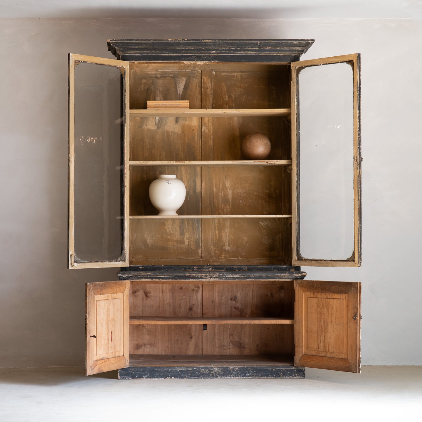 VITRINA FRANCESA S. XIX