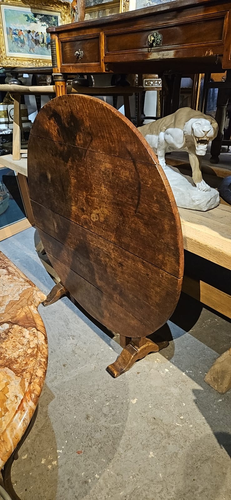 MESA OVALADA DE VENDIMIA NOGAL S. XIX