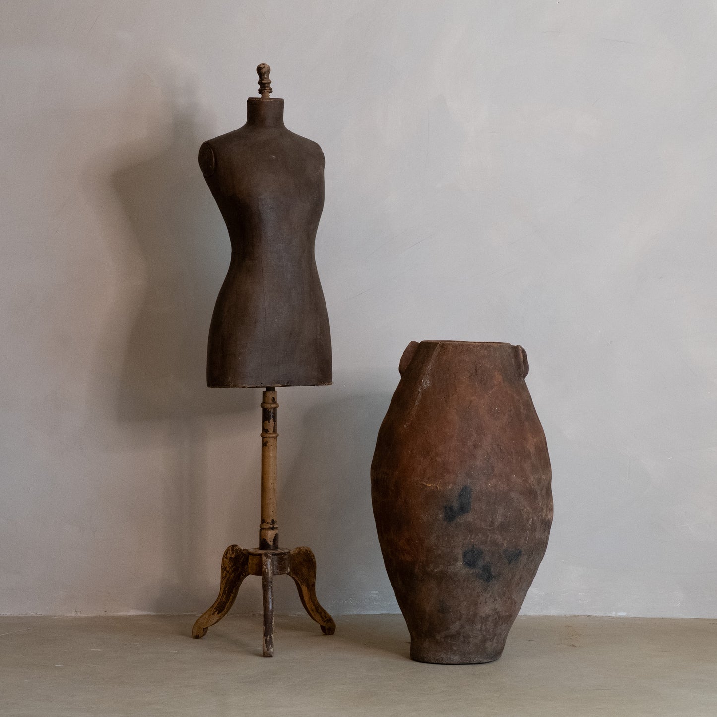 SPANISH TERRACOTTA JAR · 18TH-19TH CENTURY