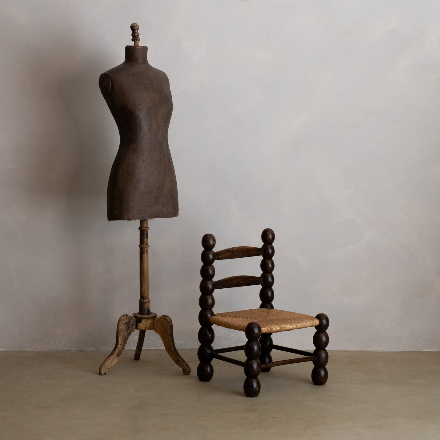 SILLA BAJA ESTILO CHARLES DUDOUYT