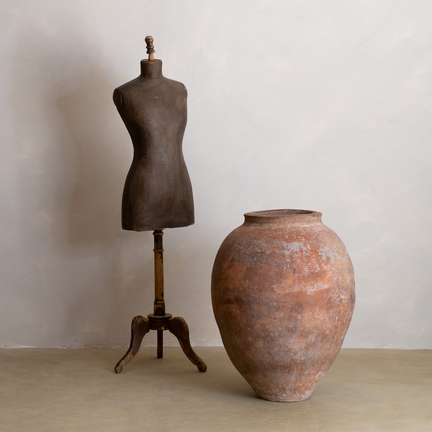 CALANDA CLAY JAR 19TH CENTURY