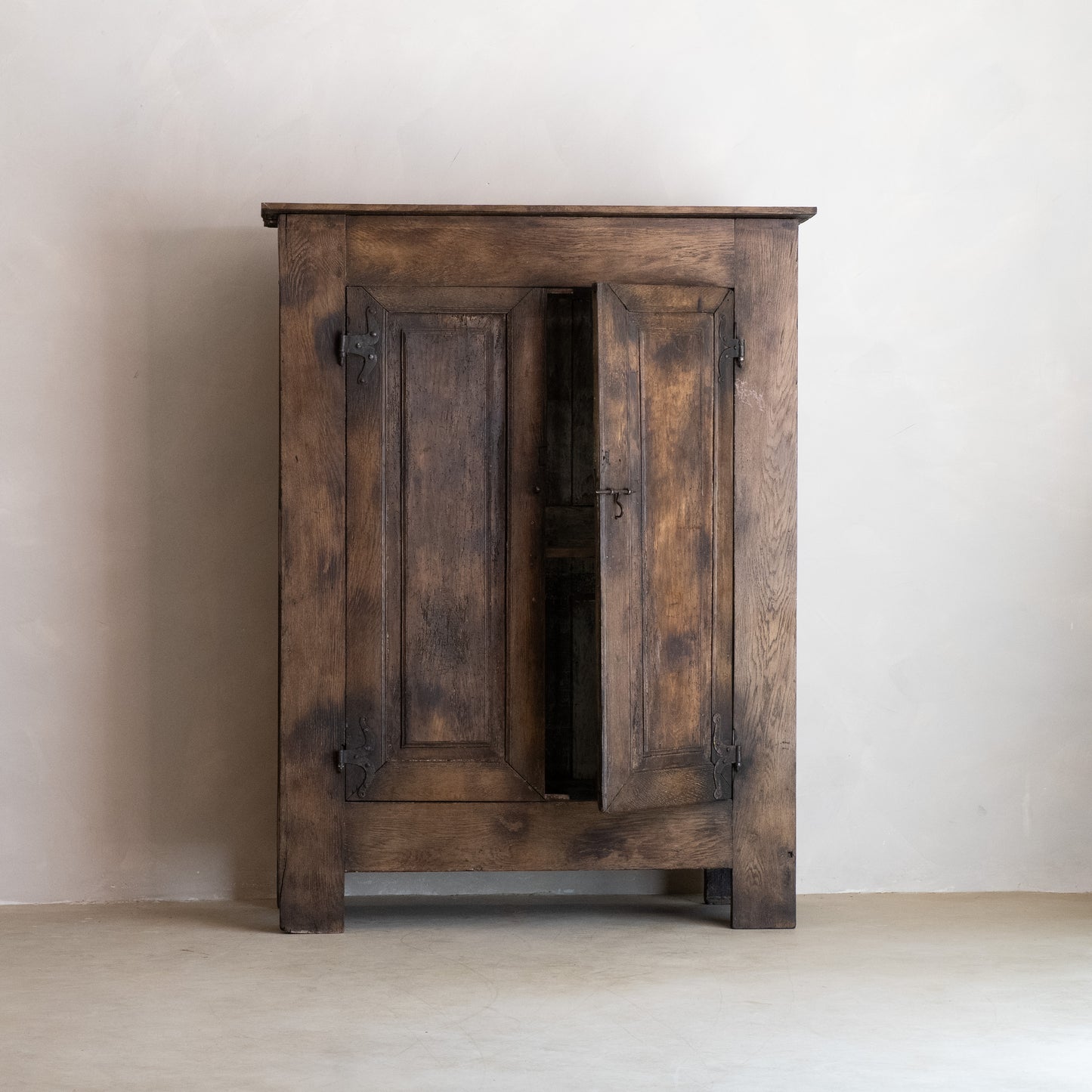 ARMARIO CASERÍO NAVARRO S. XVIII