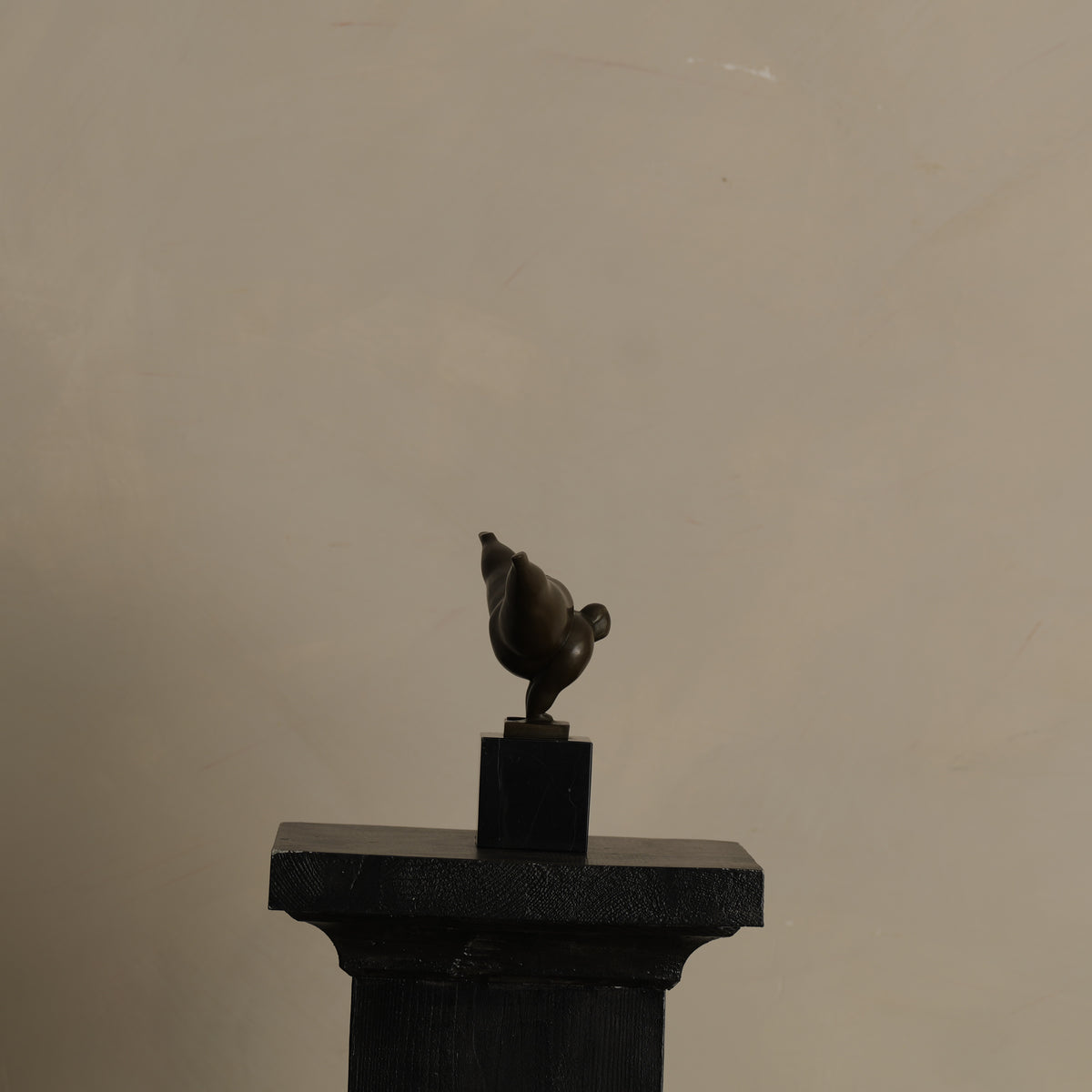 ESCULTURA “EL PINO” — MILO