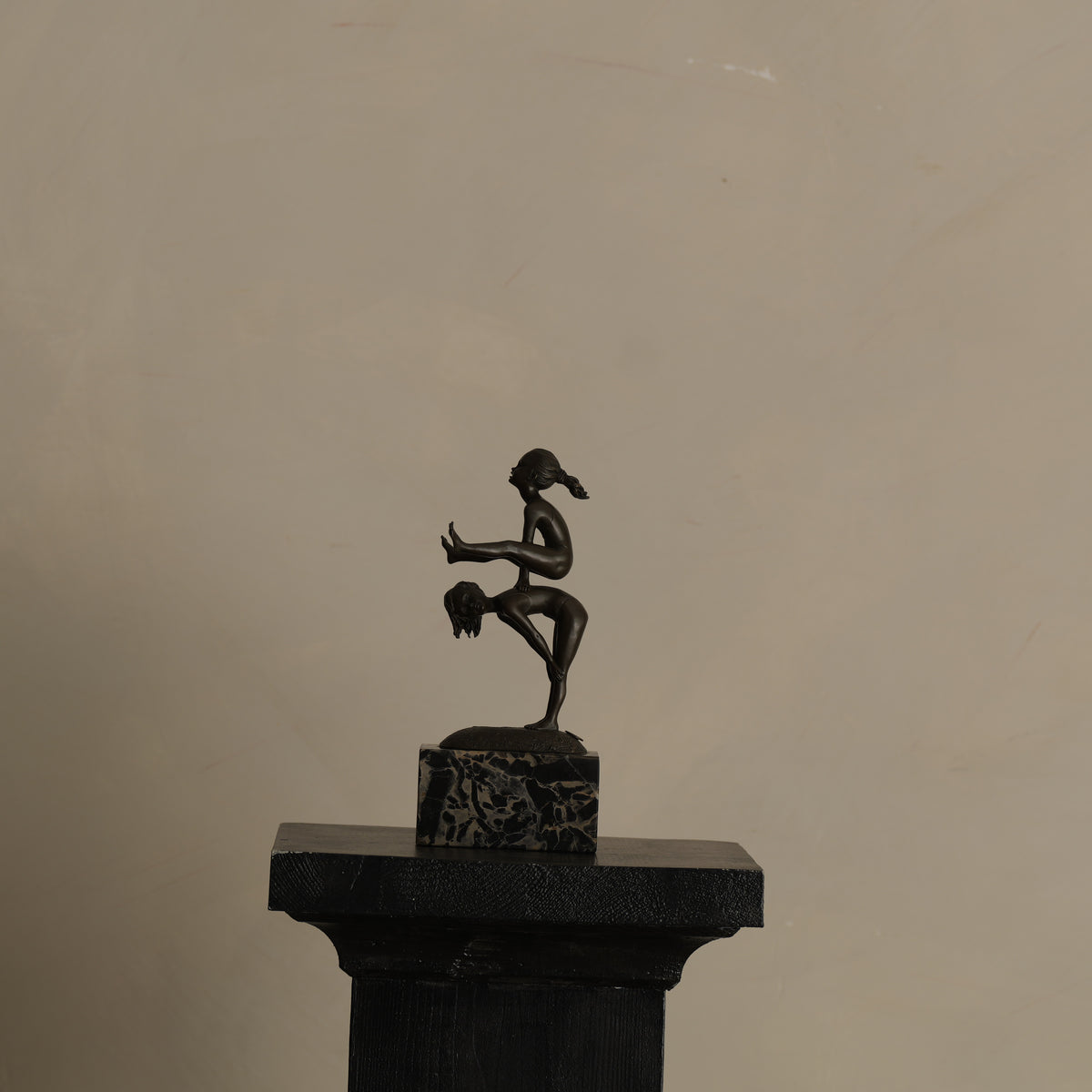 ESCULTURA “SALTO DEL POTRO” — MILO