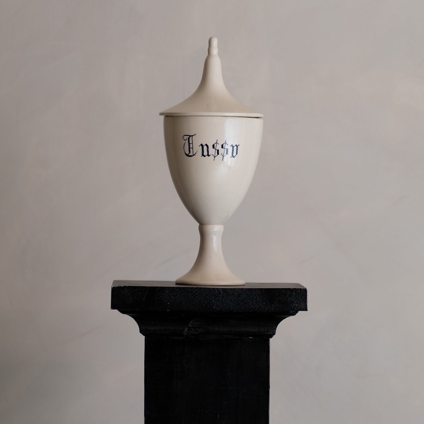 TARROS DE CERÁMICA DE FARMACIA, ITALIA S. XVIII–XIX