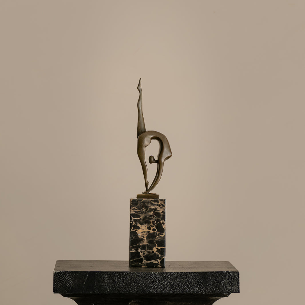 SCULPTURE "CONTORTION"