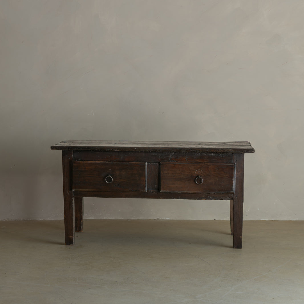 MESA DE CENTRO ANTIGUA DEL SIGLO XVIII, DE MADERA DE CASTAÑO DEL NORTE DE PORTUGAL