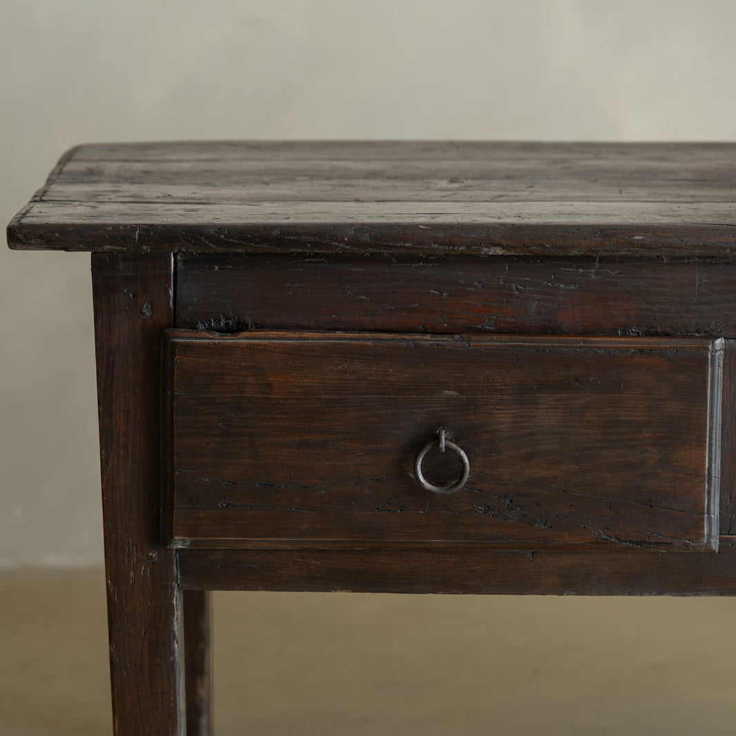 MESA DE CENTRO ANTIGUA DEL SIGLO XVIII, DE MADERA DE CASTAÑO DEL NORTE DE PORTUGAL