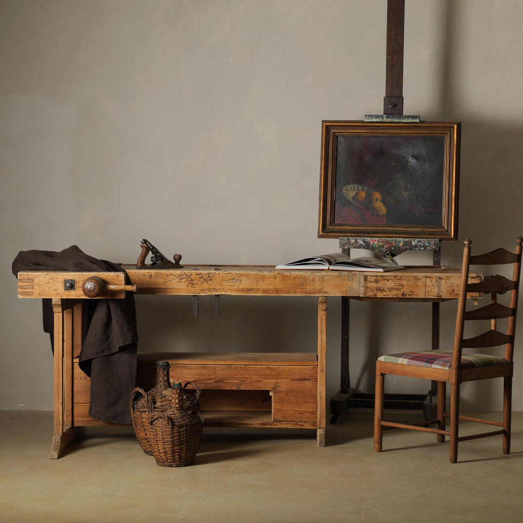 BANCO DE CARPINTERO ANTIGUO DE MADERA MACIZA, SWEDEN, CIRCA 1940
